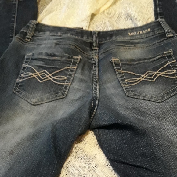 Jeans - Picture 3 of 3